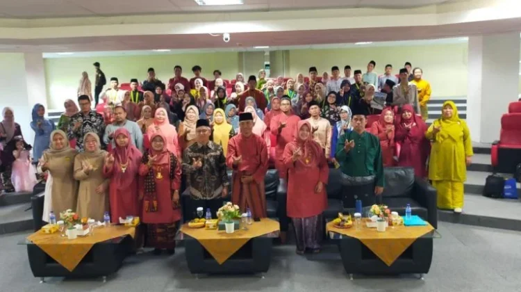Yudisium FAH UIN Jambi Ke-26 Luluskan 32 Mahasiswa