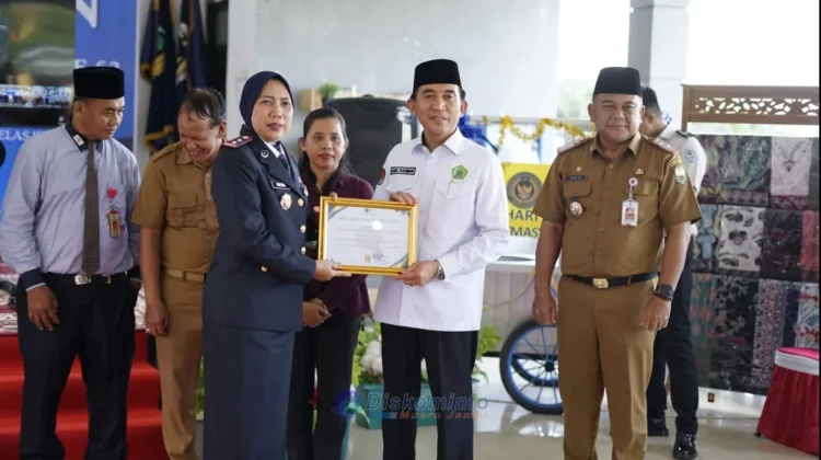 Pemkab Muaro Jambi Raih Penghargaan Mitra Kerja Pemasyarakatan HBP ke-62