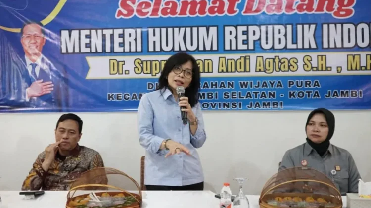 Kepala Badan Pembinaan Hukum Nasional Tinjau Posbankum di Jambi