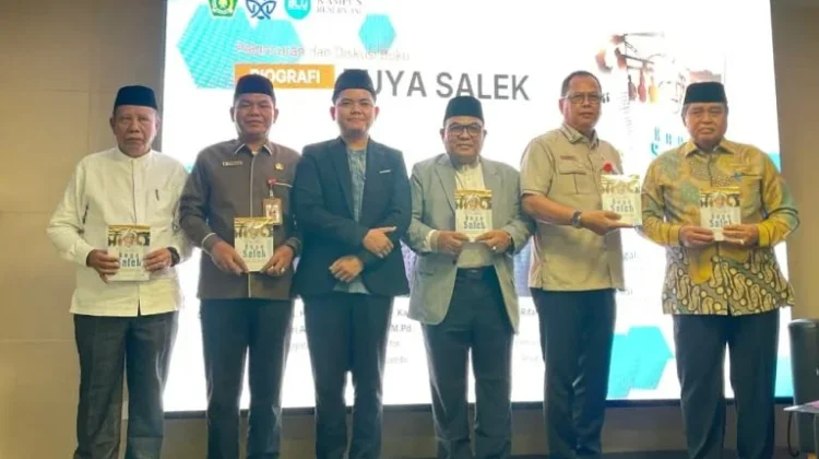 Peluncuran Buku Profil Buya Salek di UIN