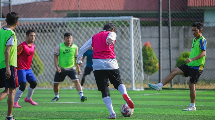 Menghindari Cedera saat Bermain Mini Soccer