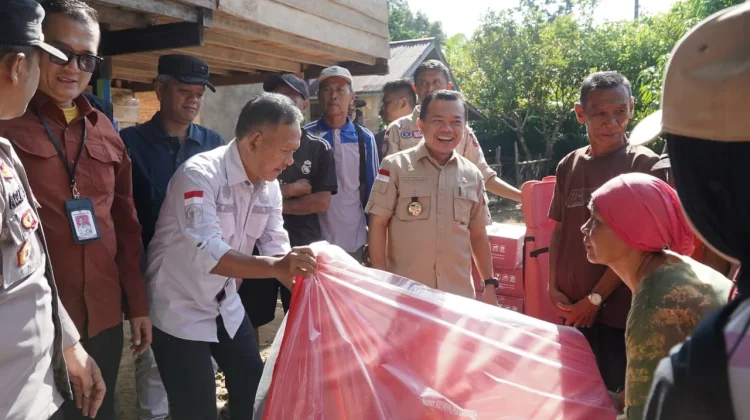Gubernur  Tunjukkan Empati untuk Korban Banjir Sarolangun dan Merangin