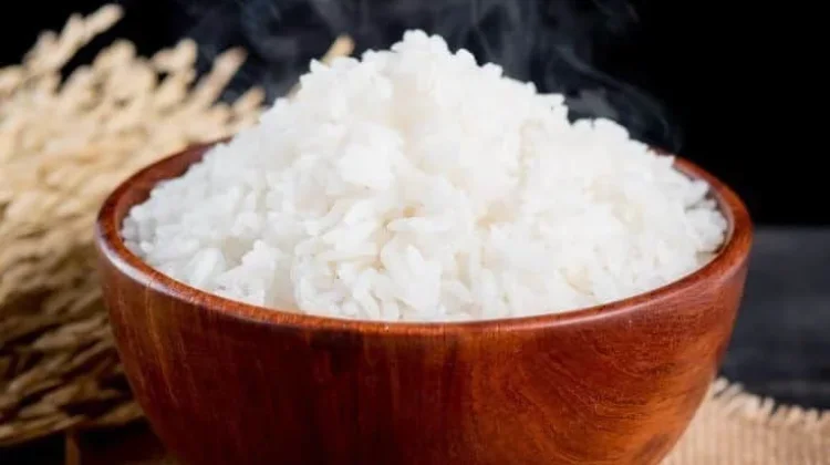 Belum Makan Kalau Belum Makan Nasi” Kebiasaan yang Mengakar di Indonesia