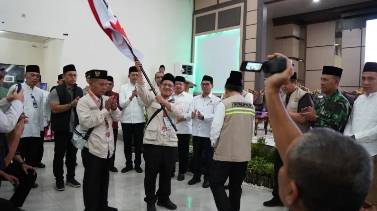 Kloter BTH 13 Diberangkatkan ke Tanah Suci, Jadi Kloter Perdana Provinsi Jambi