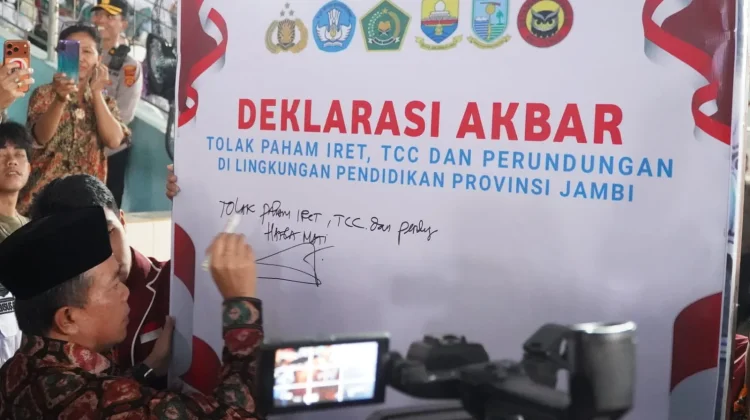 Belasan Ribu Pelajar Jambi Deklarasi Tolak IRET, TCC dan Bullying