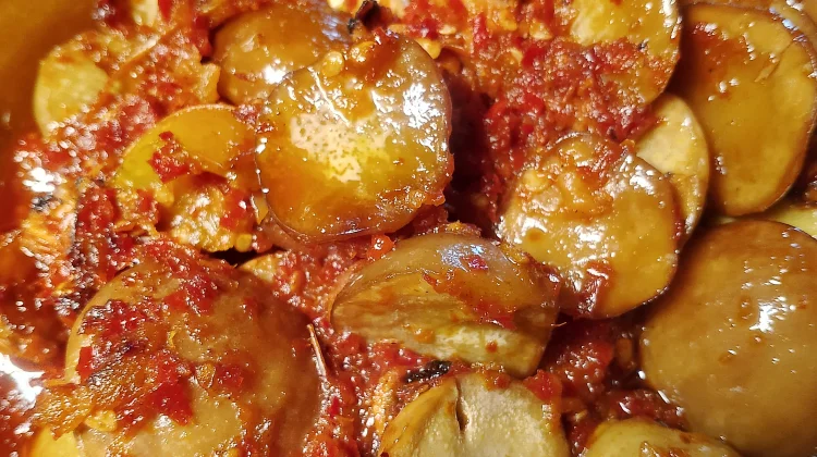 Sambal Jengkol Cabe Merah yang Lembut