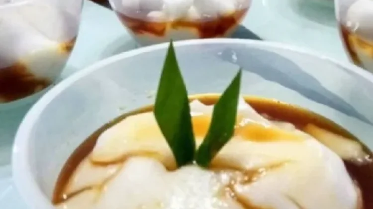 Bubur Sumsum: Kuliner Tradisional yang Lembut dan Manis