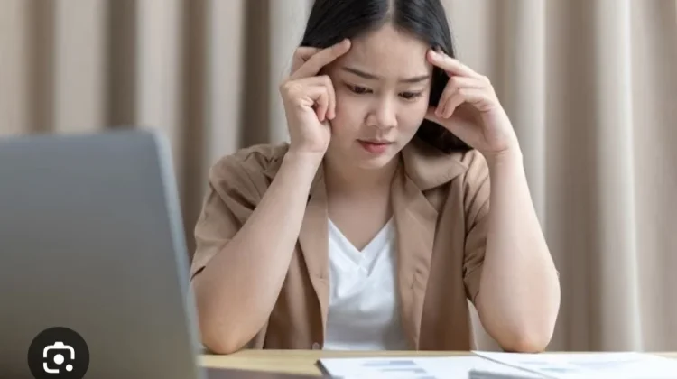 Stress Berlebihan Bisa Ditandai Wajah Bengkak