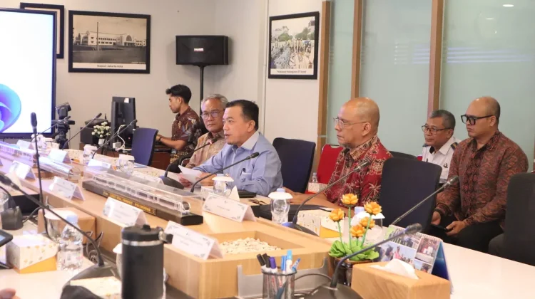 Audiensi dengan Kemenhub, Gubernur Bahas Pembangunan Jalur Kereta Api Batu Bara