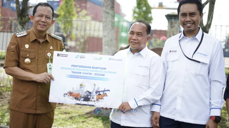 PT. Pelindo Regional II Jambi Serahkan Dua Sapi Kurban untuk Warga Muaro Jambi