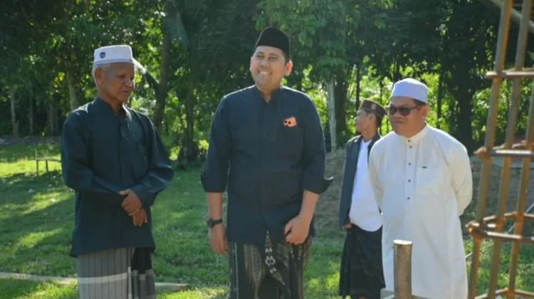 Bupati Merangin Saurkan Bantuan Hewan Kurban Sebanyak Enam Ekor Sapi