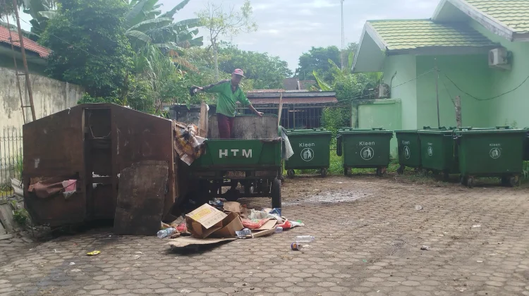 DLH Kota Jambi Siapkan Tujuh Transfer Depo Sampah, Enam Sudah Beroperasi