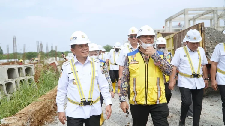 Gubernur Jambi Tinjau Pembangunan Sekolah Rakyat di Tanjabtim