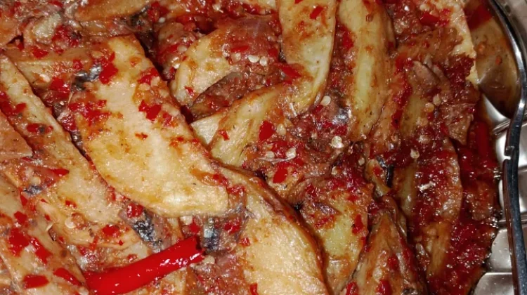 Sambal Kentang Ikan Dencis  Kaleng
