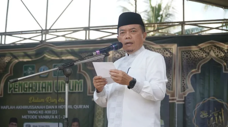 Gubernur Hadiri Pengajian Umum dan Mendukung Pembangunan Pesantren