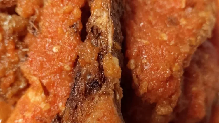 Lele Goreng Cabe Merah Kasar