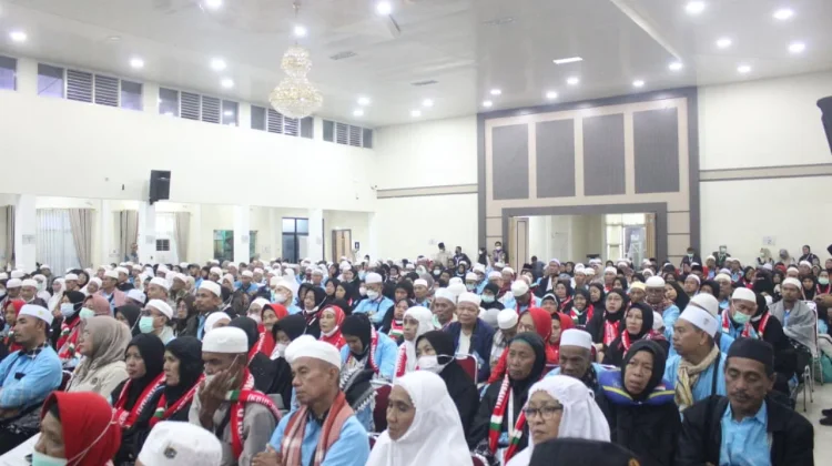 Wagub Jambi Sambut Kepulangan 443 Jamaah Haji Kloter BTH 21