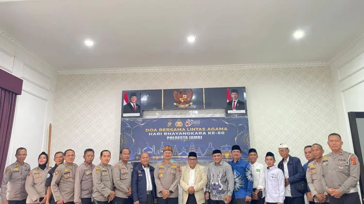 Rektor UIN Jambi turut Hadiri Do’a Bersama HUT Bhayangkara ke-80