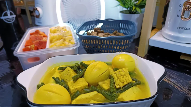 Sayur Bumbu Kuning yang Harum tanpa Menggunakan Santan