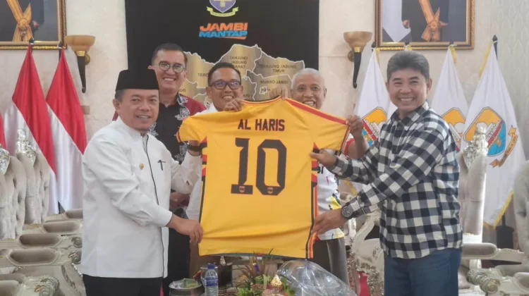 Buka Resmi Turnamen Urawa Cup VI di Stadion Swarna Bhumi, Gubernur Siap Berlaga