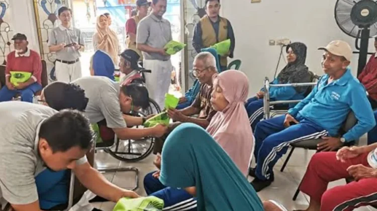 Dosa Anak kepada Orang Tua yang  Dapat Membuatnya Masuk ke dalam Neraka