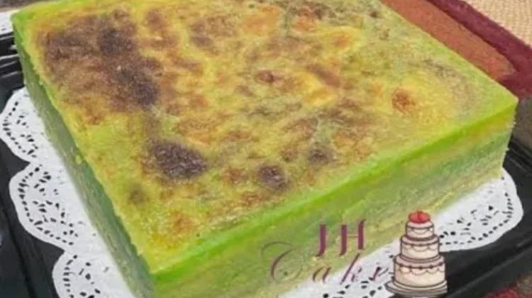 Putri Kandis Primadona Kue Basah khas Jambi.