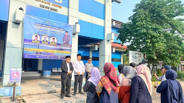 UIN Jambi Melepas 20 peserta Retret Penulis Ilmiah Secara Resmi