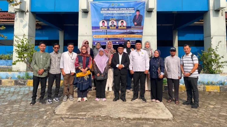 Rektor UIN STS Jambi Lepas Peserta Retret Artikel Ilmiah