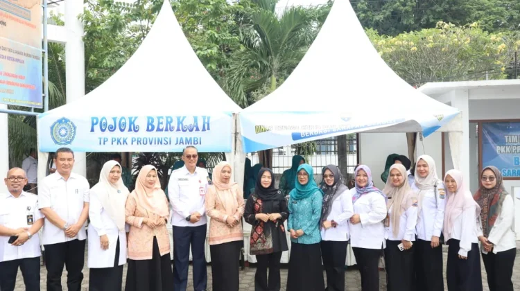 Rabu Berkah TP PKK Provinsi Jambi Bersama Disnakertrans