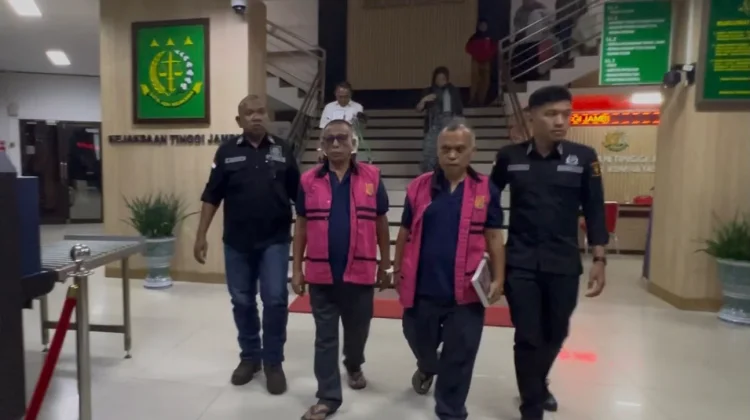 Kejati Jambi Limpahkan Tersangka Korupsi Pengadaan Tanah Akses Ujung Jabung