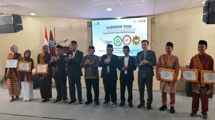Ada 49 Lulusan Siap Mengabdi dari Fakultas Dakwah UIN STS Jambi