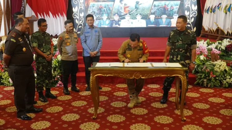 Gubernur Tegaskan Penanganan Karhutla Jambi Harus Terpadu,Tidak Boleh Ragu