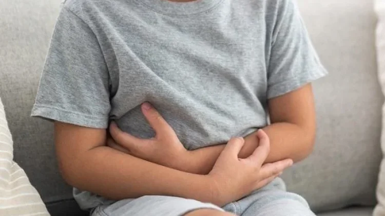 Mengatasi Perut Kembung pada Anak
