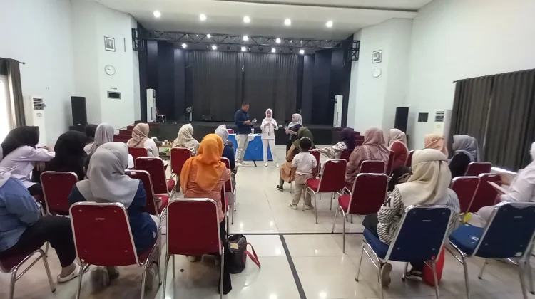 Sambut Hari Radio 81, RRI Jambi bersama DWP Beri Pelatihan Olah Sampah
