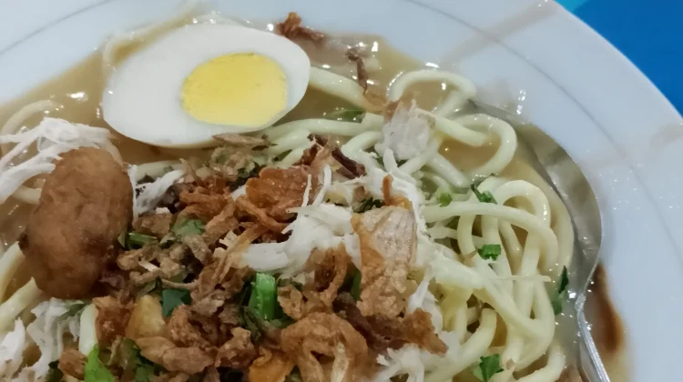 Resep Mie Celor Kuah Santan Gurih