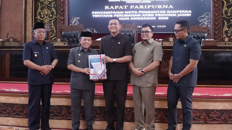 Gubernur Sampaikan Nota Keuangam Perubahan APBD 2026