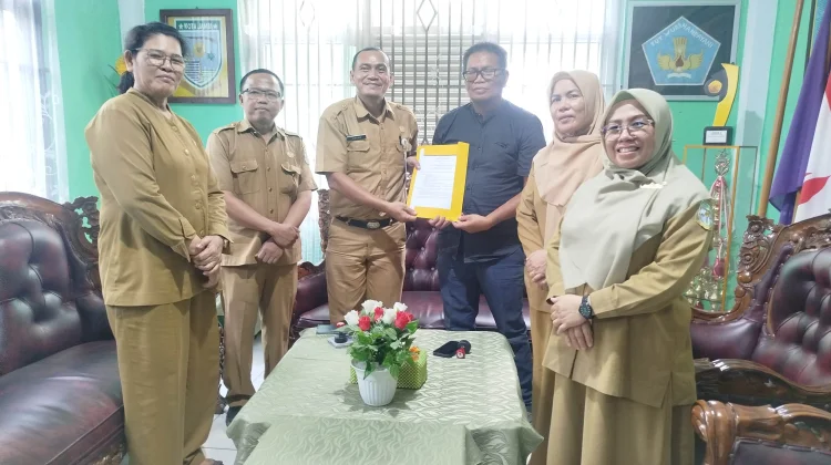 Perkuat Budaya Peduli Lingkungan SMPN 11 Kota Jambi Gandeng Bank Sampah