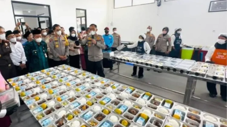Makanan Rusak Sebabkan Kasus Gangguan Kesehatan dalam Program MBG