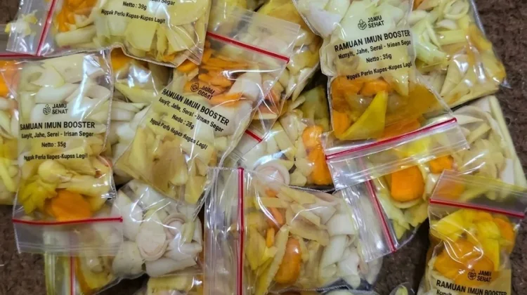 Nggak Perlu Kupas-Kupas Lagi! Rempah Imun Booster Praktis Siap Seduh.
