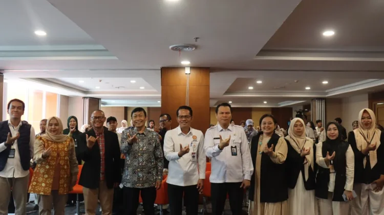 Rektor UNJA: Penguatan Bahasa Indonesia Penting di Era Media Sosial