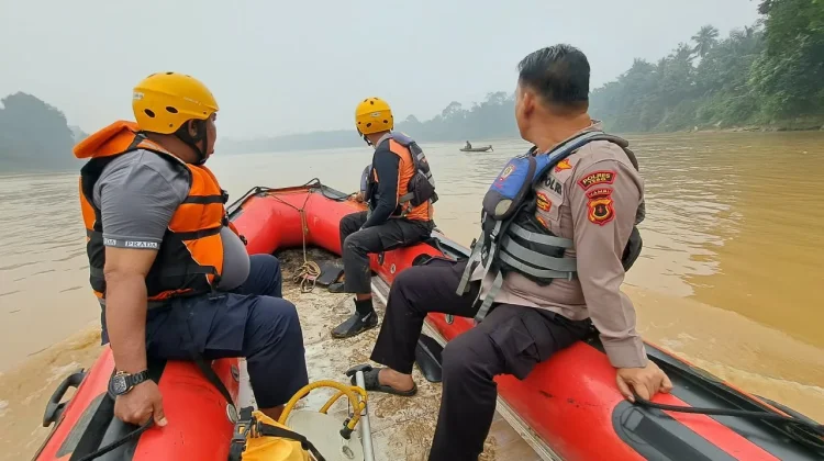 Satu Warga Hilang saat Menambang Kerikil di Sungai Batanghari