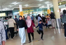 Naik pesawat lebih cepat sampai walau tiket mahal