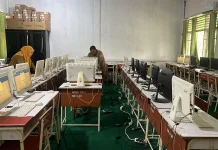 SMP Negeri 16 Kota Jambi Siap Gelar TKA, 40 Komputer Berhasil Diperbaiki