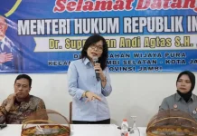 Kepala Badan Pembinaan Hukum Nasional Tinjau Posbankum di Jambi