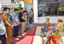 Tiba di Jambi, Menteri Hukum RI Disambut Tarian Sekapur Sirih