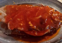 Ikan Gurami Asam Manis Utuh