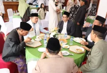Gubernur Jambi beserta Istri Gelar Open House