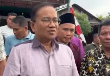 Walikota Jambi Serahkan Bantuan Program Kampung Bahagia