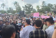 Demo di Depan DPRD Provinsi Jambi, Massa Desak MBG Dilanjutkan
