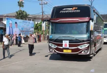 Kepulangan 270 Jamaah Haji Tanjabar Kloter 2 di Sambut Bupati Anwar Sadad